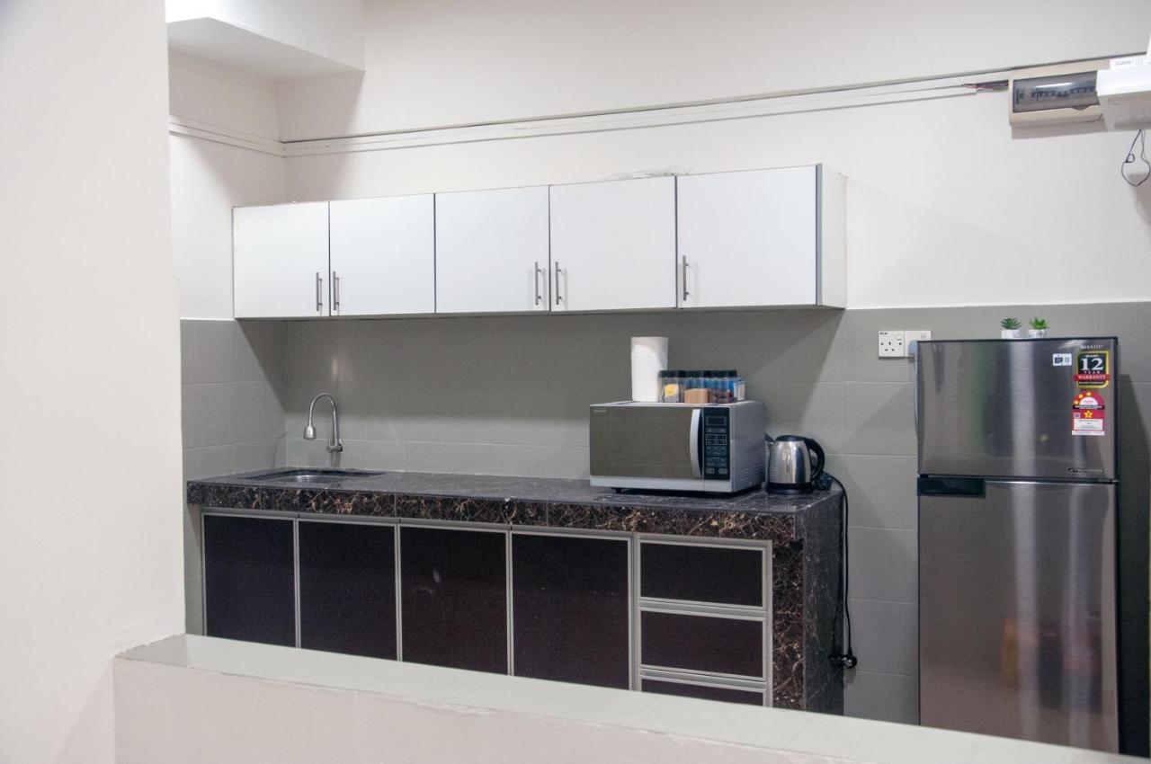 Five H Family Service Apartment 史里肯邦安 外观 照片