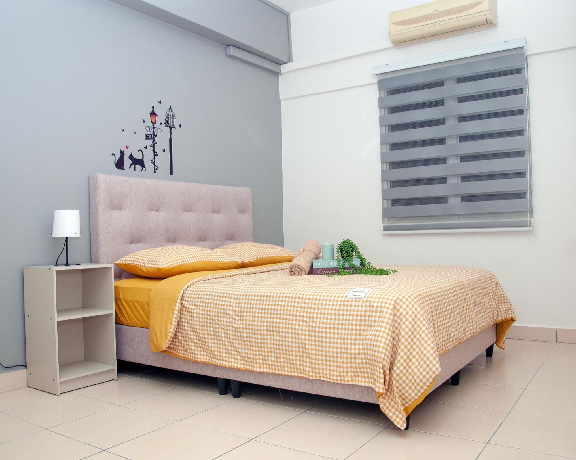 Five H Family Service Apartment 史里肯邦安 外观 照片